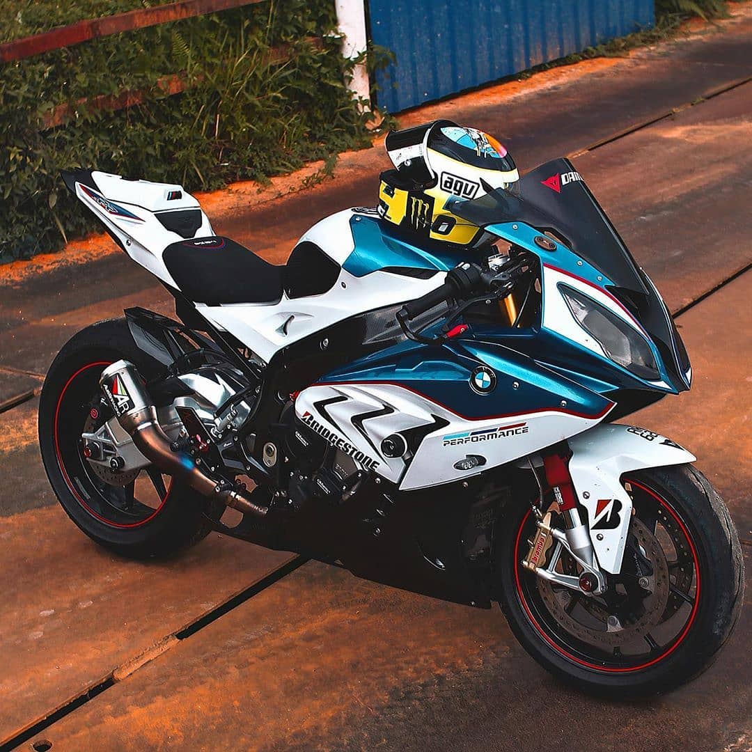 Уникалния мотор BMW S1000RR